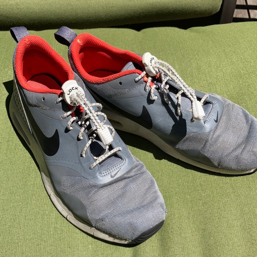 Boys Nike Air Max Tavas size 6